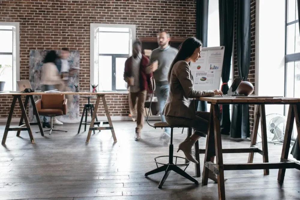 Air toxique au bureau : ce que 9 salariés sur 10 ignorent encore